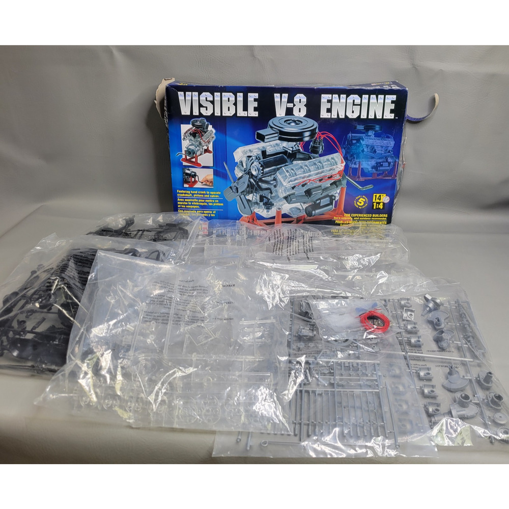Revell Visible V-8 Engine 1/4 Scale With Moving Pistons And Crank Model Kit